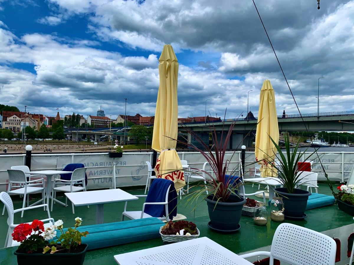 Botel M/s Ladoga Stettin